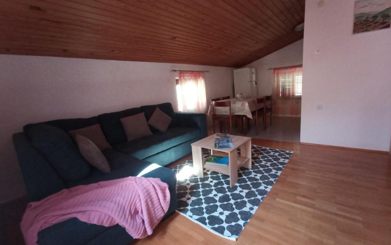 Apartments Katarina ノヴィ・ヴィノドロスキー エクステリア 写真