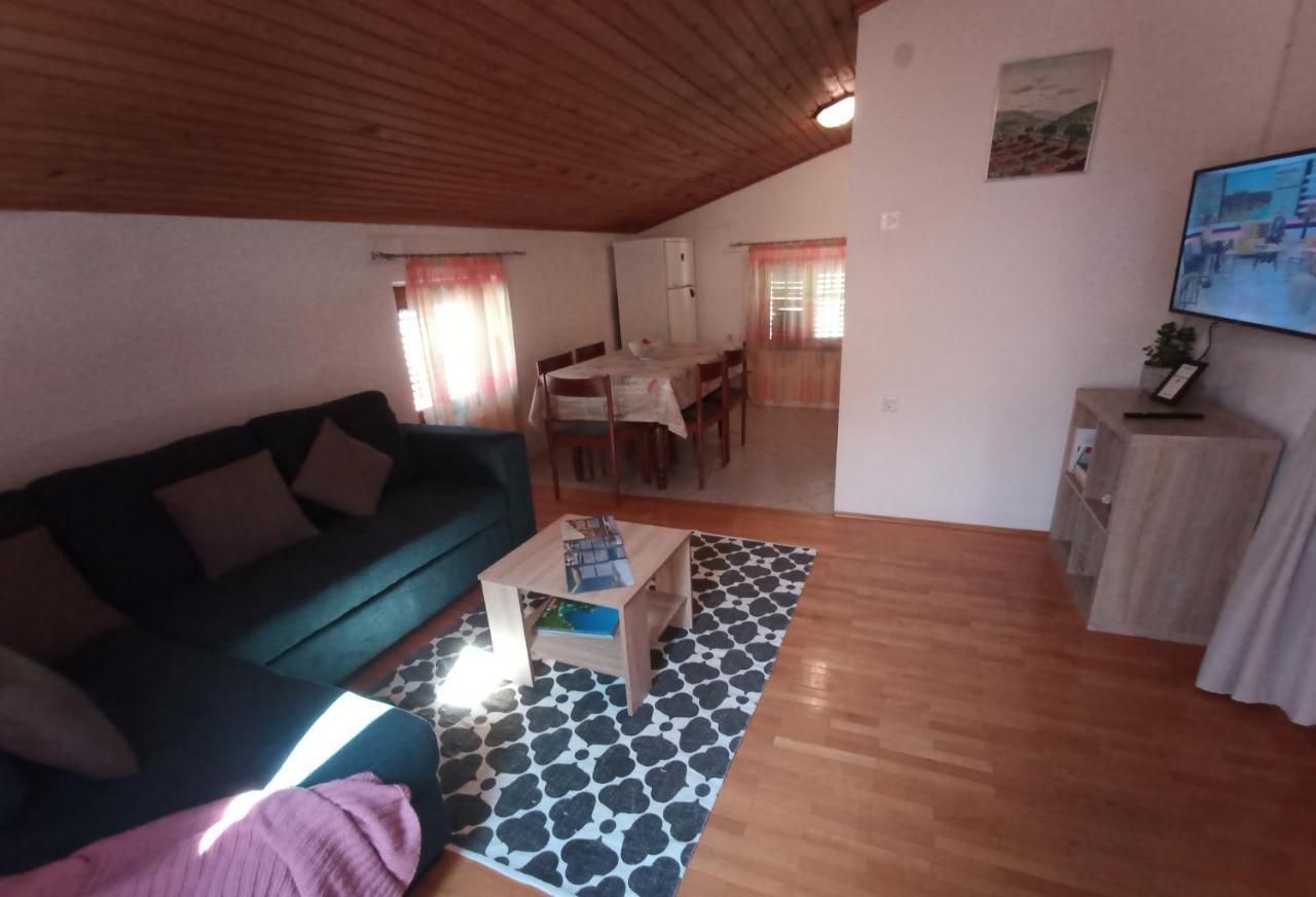 Apartments Katarina ノヴィ・ヴィノドロスキー エクステリア 写真